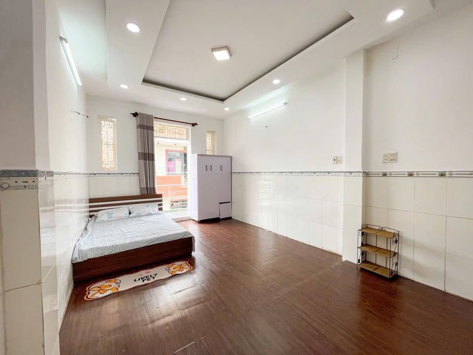 Phòng cho thuê rộng rãi tại Đầm Sen, Quận 11 - Giá thỏa thuận hấp dẫn!