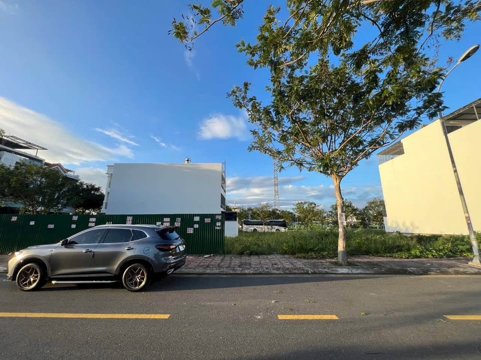 Đất nền KĐT Hà Quang 2 Nha Trang 120m² giá 7.75 tỷ - Vị trí đẹp, tiện ích đầy đủ!