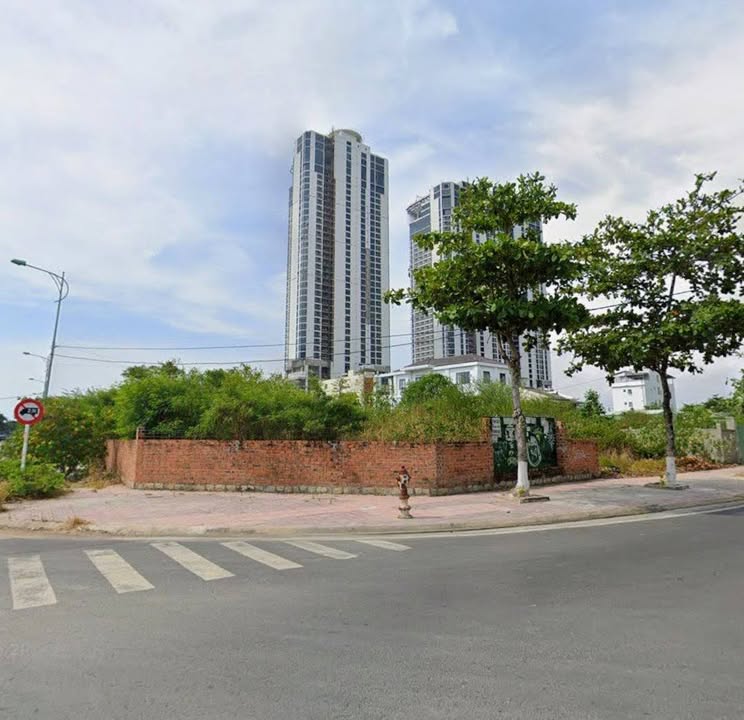 Đất lô góc 2 mặt tiền Phạm Văn Đồng Vĩnh Hòa 306m² giá 27.6 tỷ - Cơ hội đầu tư tuyệt vời!