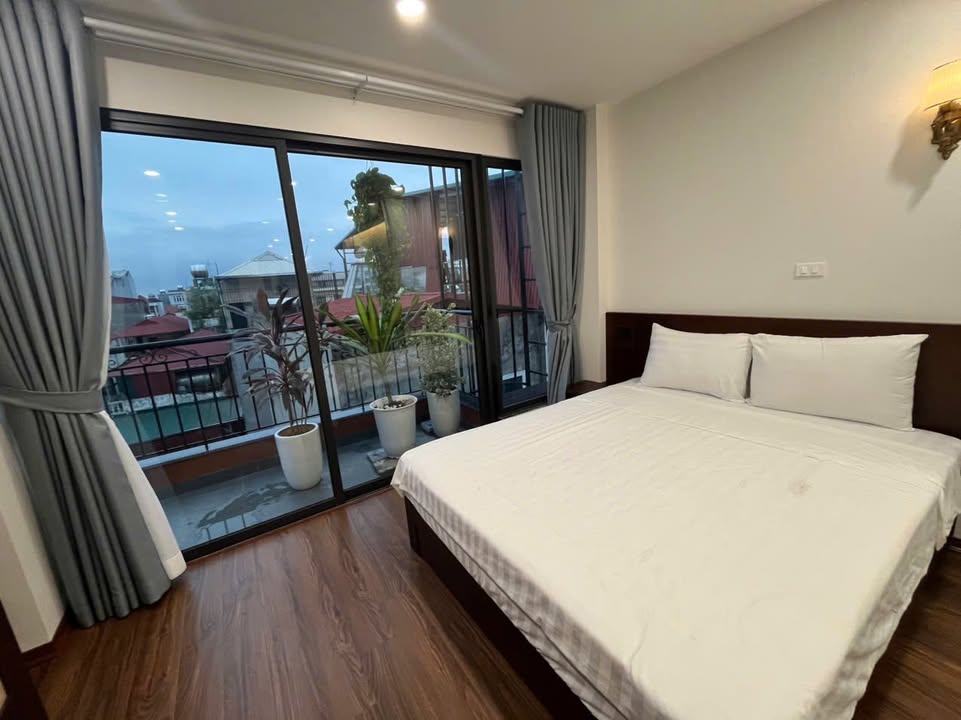 Căn hộ 2PN tại Tứ Liên 70m² - Ban công riêng thoáng mát, full nội thất!