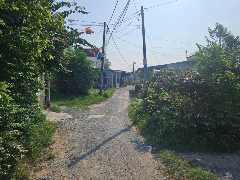 Nhà vườn Củ Chi 230m² giá 1.65 tỷ - Bán gấp, chính chủ!