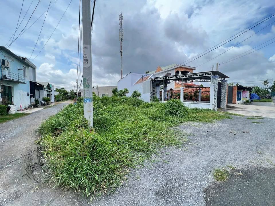 Đất nền Tân Thạnh Đông, Củ Chi 120m² giá 2 tỷ - Bán gấp, vị trí đắc địa!