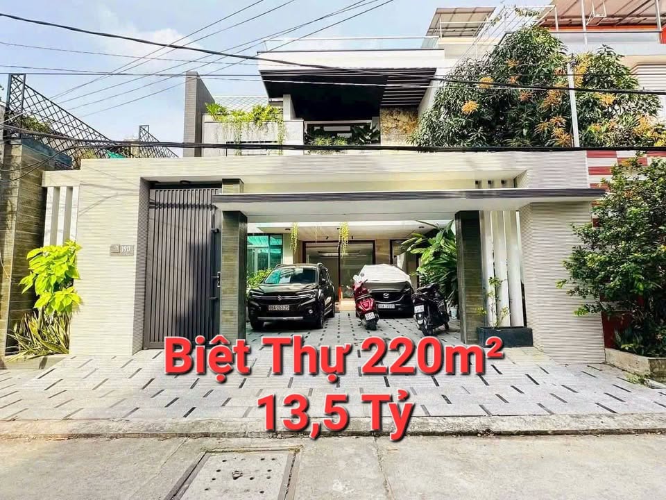 Biệt thự hẻm 17 Trần Hoàng Na, Q. Ninh Kiều 220m² giá 13.5 tỷ - Thiết kế hiện đại, không gian rộng rãi!