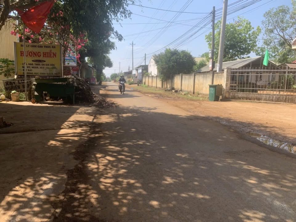 Đất nền Cư M'gar 250m² giá 595 triệu - Đường nhựa ô tô tránh nhau!