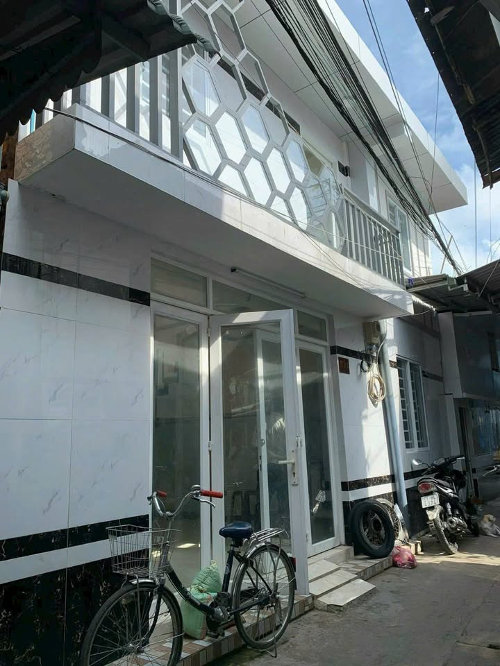 Nhà phố Vĩnh Long 34.5m² giá 1.49 tỷ - Tiện nghi đầy đủ, vào ở ngay!