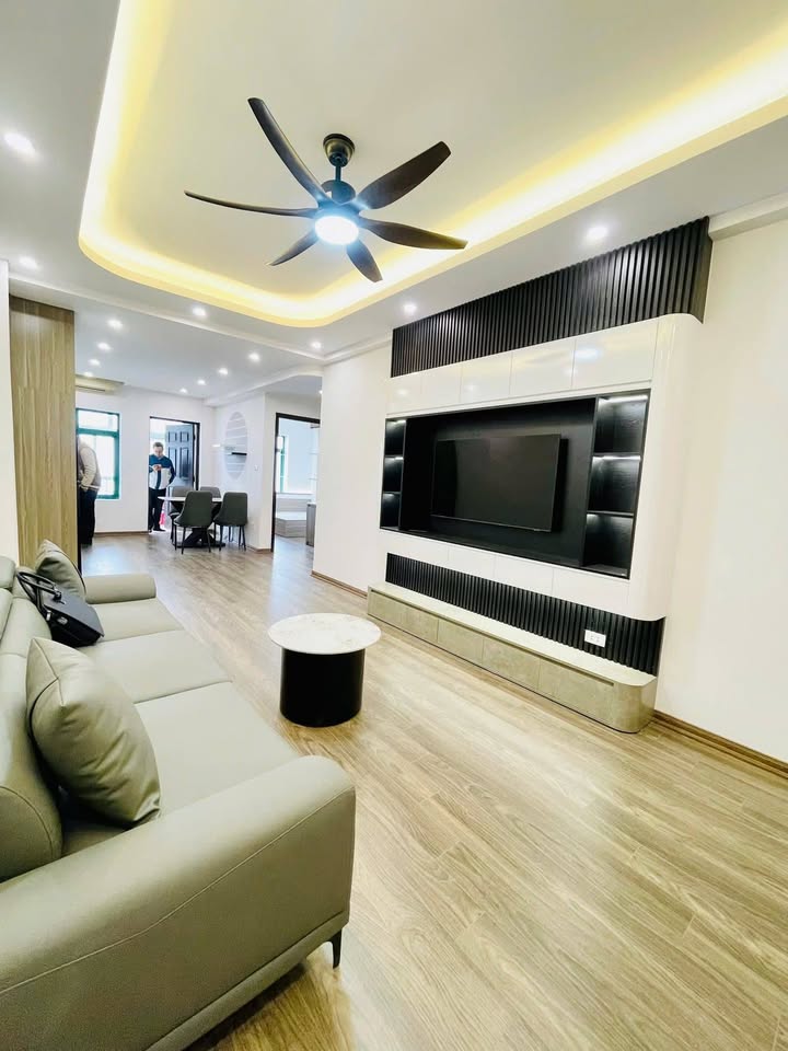 Căn hộ Chung cư Định Công, Hoàng Mai 69m² giá 5.96 tỷ - Nội thất hiện đại, sổ đỏ chính chủ!