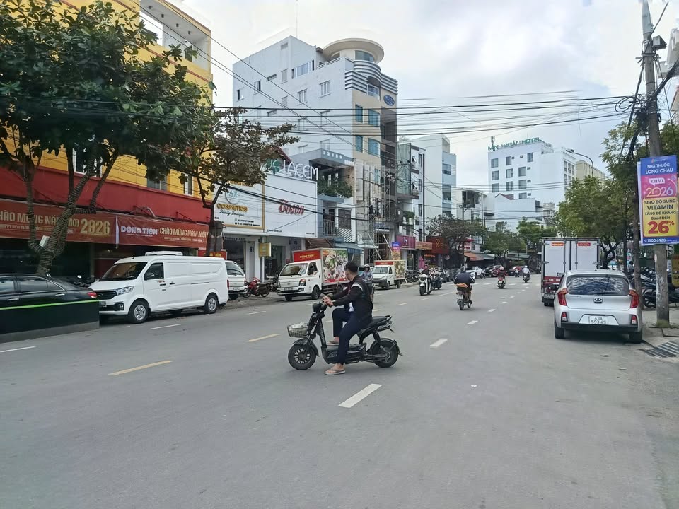 Nhà phố Đà Nẵng 94m² giá 10 tỷ - Kinh doanh sầm uất mặt đường Phan Đăng Lưu!