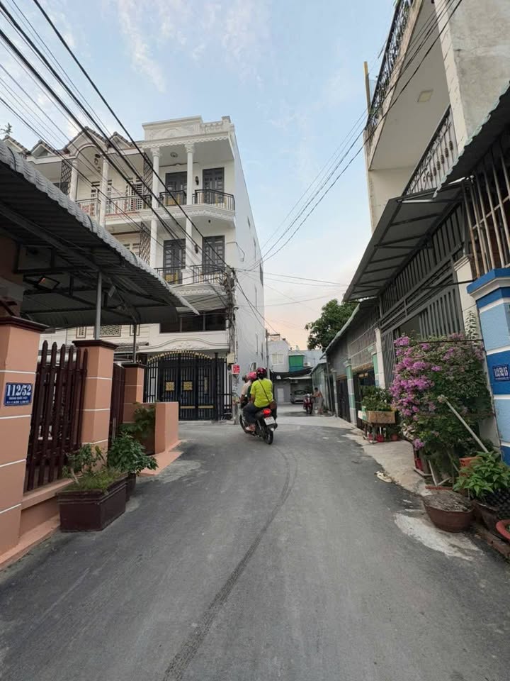 Nhà C4 hoàn công hẻm 120 đường Hoàng Quốc Việt, An Bình 78m² - Giá chỉ 2.26 tỷ!