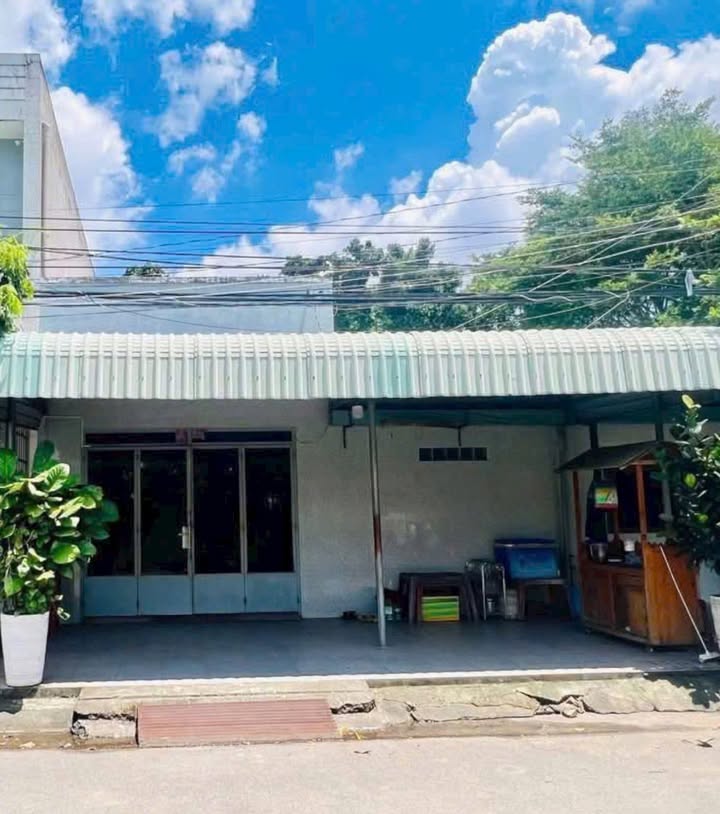 Nhà cấp 4 Bà Rịa - Long Hương 135m² giá 2.4 tỷ - Vị trí trung tâm thuận tiện!