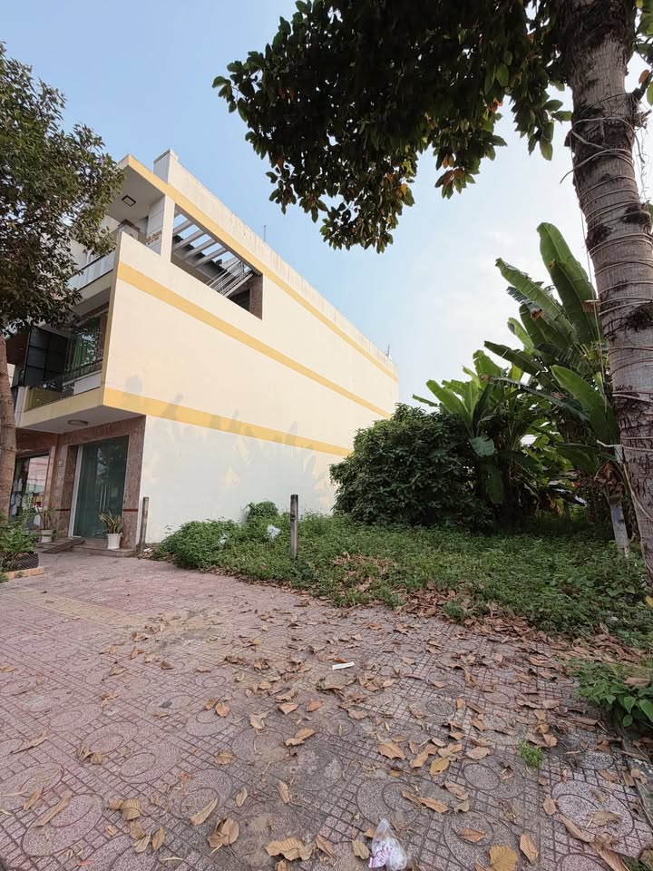 Đất mặt tiền đường Nguyễn Công Bình, phường Trung An, 230m² giá 9.5 tỷ - Vị trí đẹp, tiềm năng phát triển!