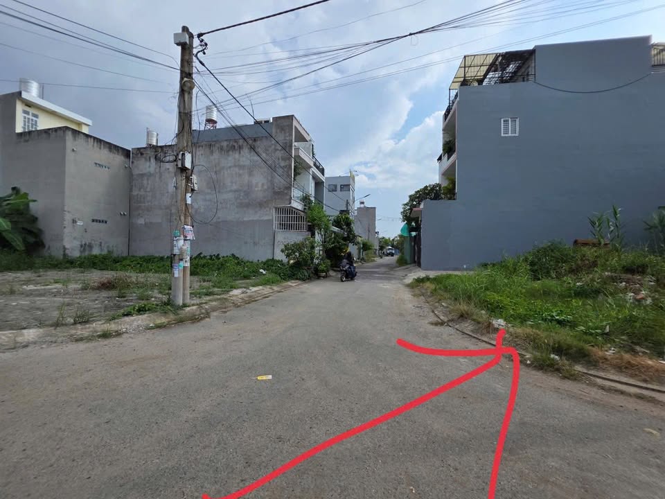 Đất nền Long Thuận Trường Thạnh quận 9 90.5m² giá 4.9 tỷ - 2 mặt tiền đẹp!