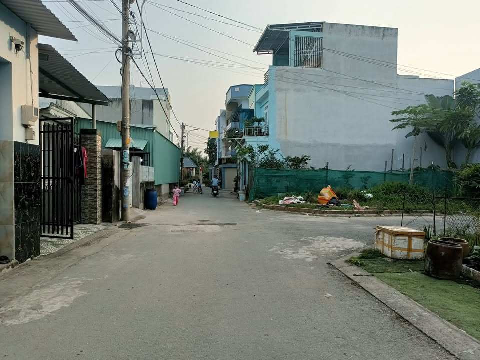 Đất Nguyễn Duy Trinh Thủ Đức 165m² giá 5.7 tỷ - Hẻm ô tô vào tận đất!