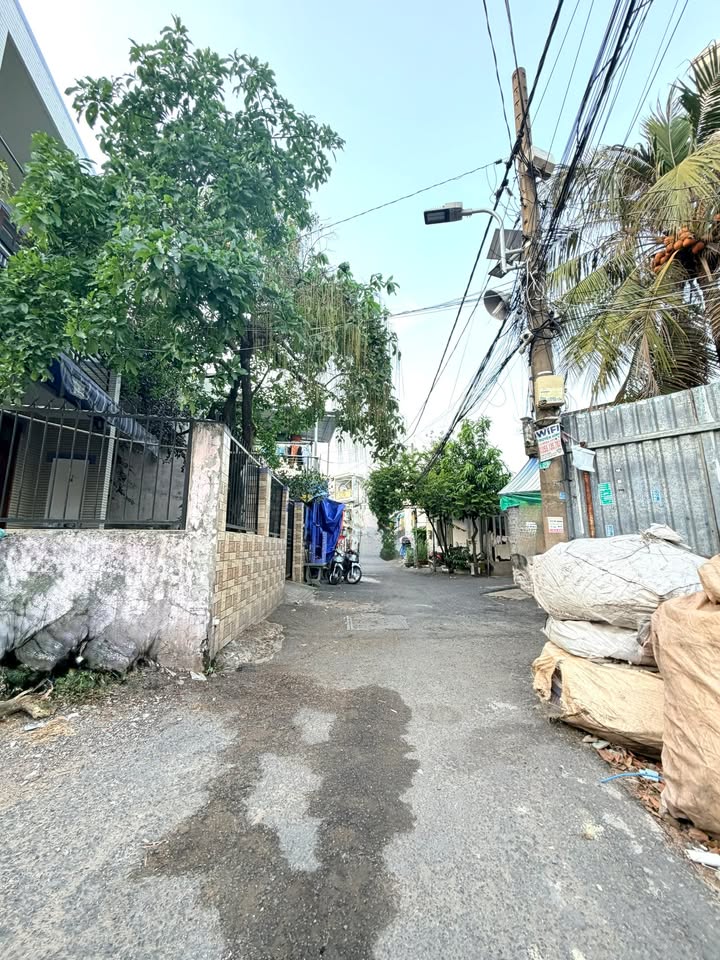 Đất 140m² Đường 100, Tân Phú, Q9 - Chỉ 6.45 Tỷ, Kết Nối Siêu Tốc!