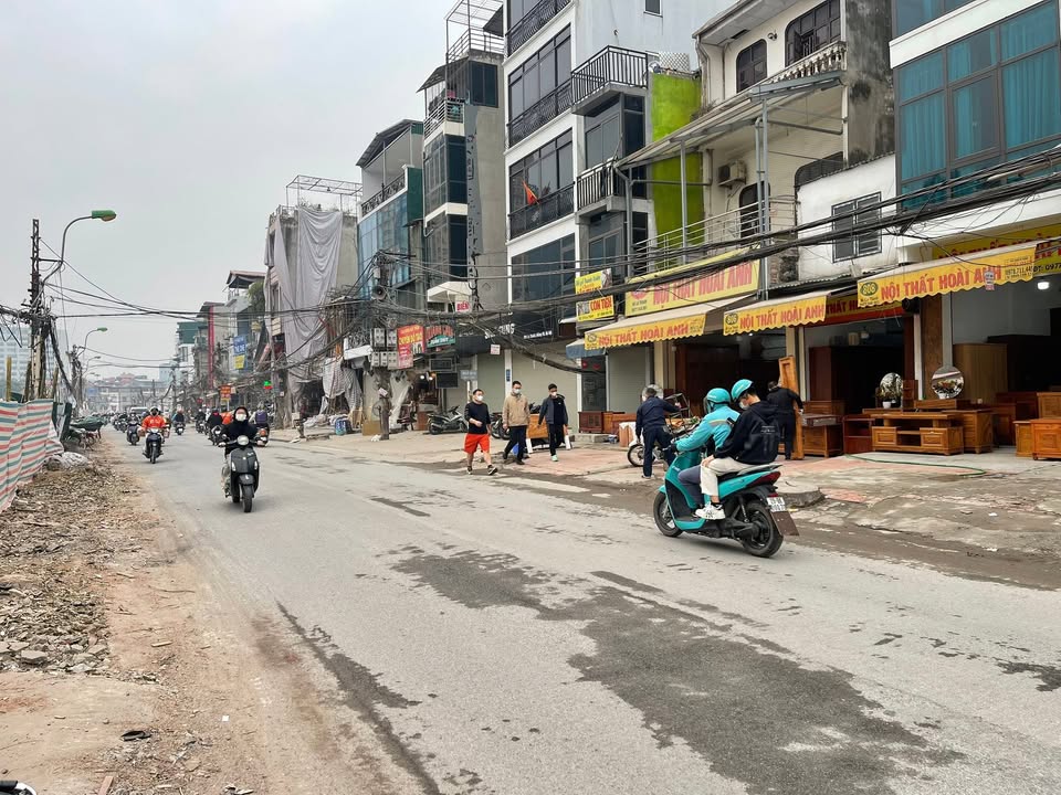 Mặt phố Đê La Thành, Ba Đình, 52m², giá 21 tỷ - Vỉa hè kinh doanh đẹp!