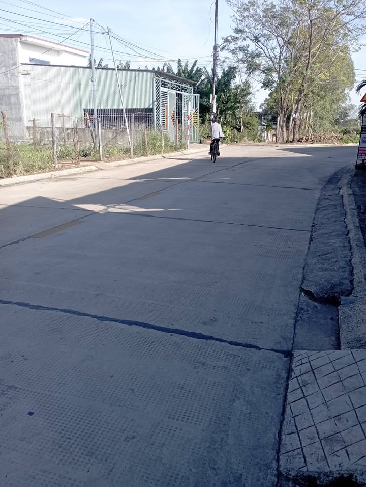 Đất thổ cư 184m² mặt tiền Phan Văn Đạt - Kinh doanh sầm uất chỉ 2.49 tỷ!