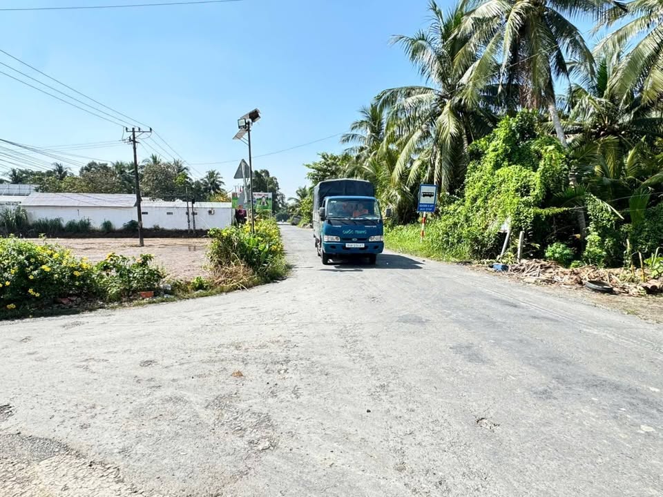 Đất nền xã Hòa Bình, Vĩnh Long 180m² giá 195 triệu - Cơ hội đầu tư tuyệt vời!