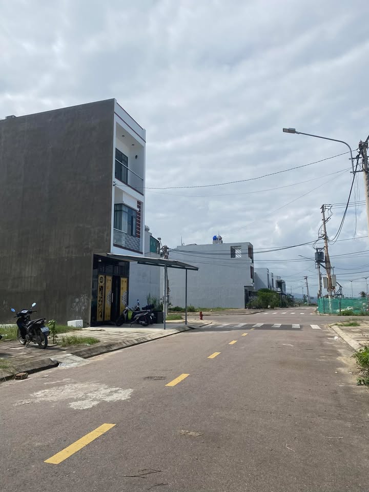 Đất mặt tiền đường Hà Thanh, Đống Đa, Quy Nhơn 125m² giá 4.4 tỷ - Sổ đỏ chính chủ!