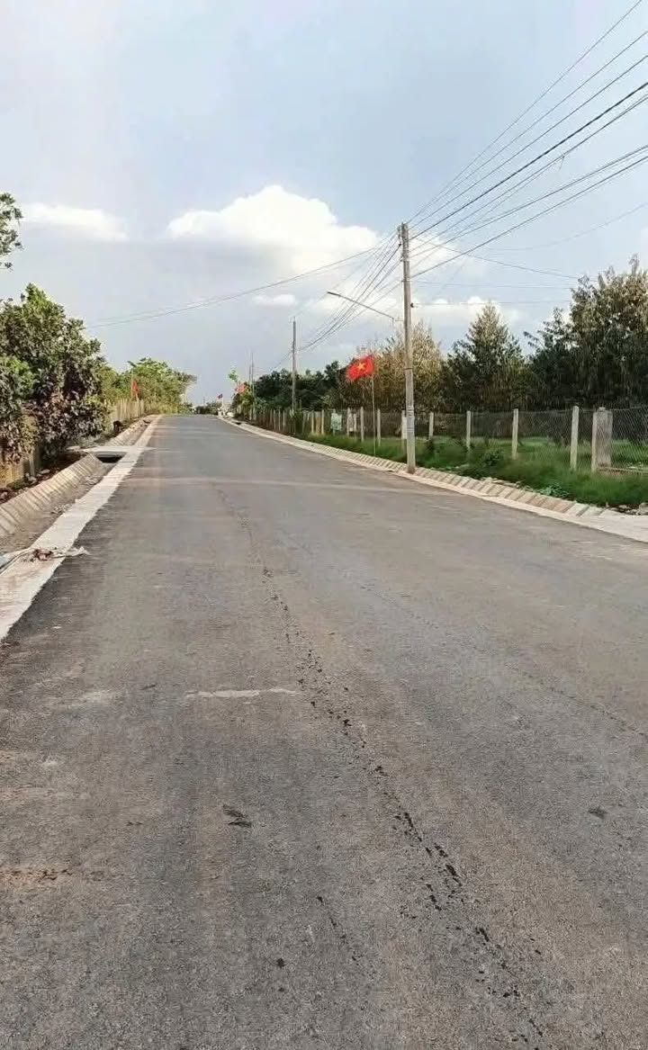 Đất Hòa Ninh Di Linh 1000m² giá 2.3 tỷ - Cơ hội đầu tư lý tưởng!