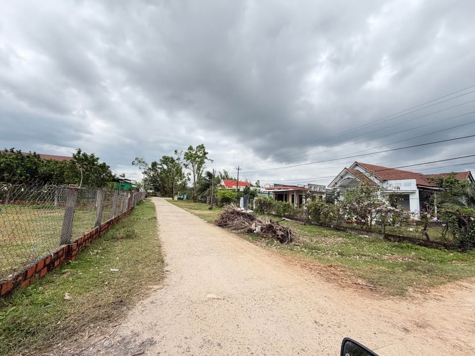 Đất nền Cát Hanh 150m² giá 300 triệu - Cơ hội đầu tư lý tưởng!