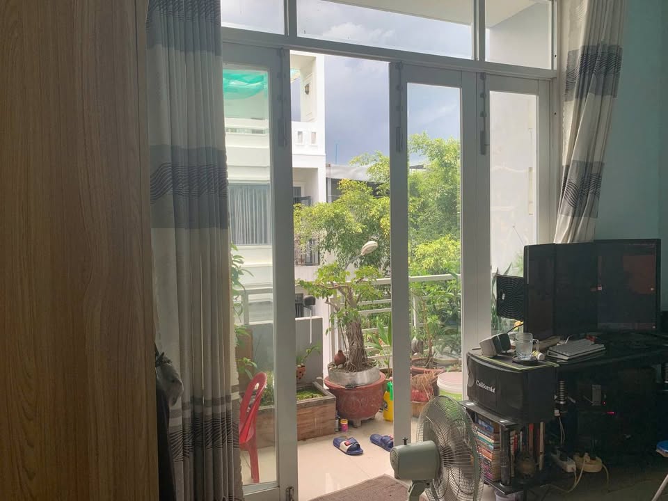 Nhà 3 tầng mặt tiền đường B5, Phước Hải, Nha Trang 44m² giá 7.6 tỷ - Cơ hội vàng cho gia đình bạn!