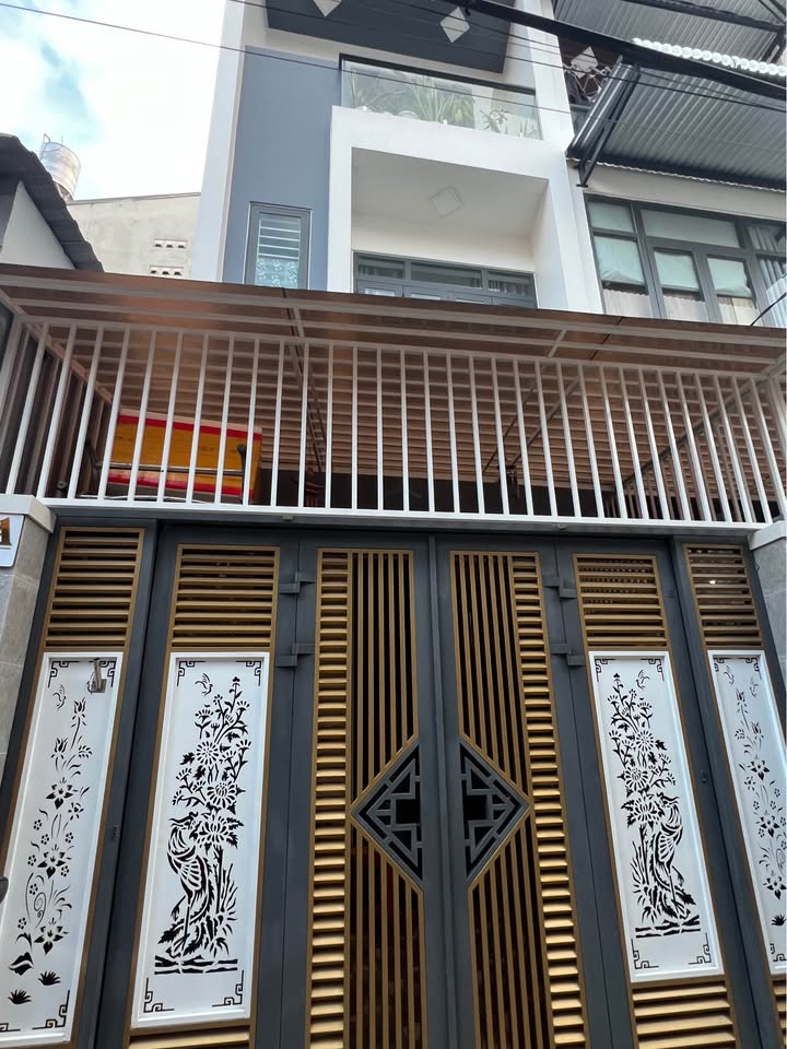 Nhà 3 Tầng Đường Tháp Bà, Phường Bắc, Nha Trang 44.5m² giá 3.95 tỷ - Sẵn sàng vào ở!