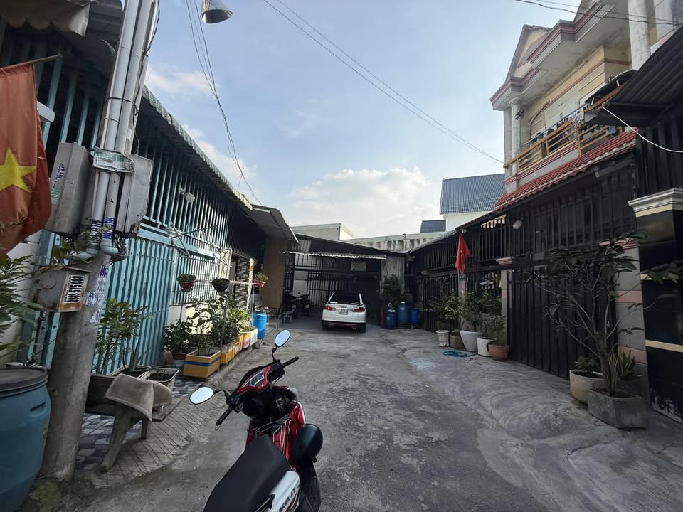 Nhà bán chính chủ tại Thuận Giao 92m² giá 3.4 tỷ - Đường ô tô vào tận cửa!