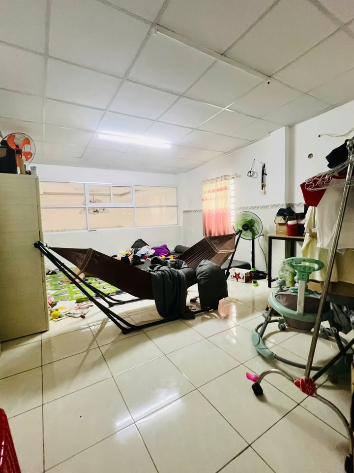 Nhà bán Tân Bình, P.15 - 50m² giá 5.6 tỷ - Hẻm 8m 2 mặt thoáng