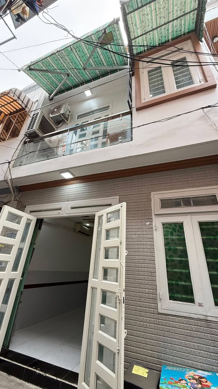 Nhà Gò Vấp 25m² giá 3.6 tỷ - Khu dân cư an ninh, tiện ích đầy đủ!