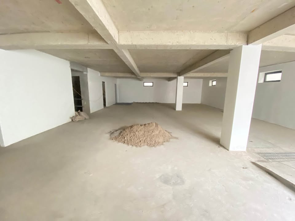 Cho thuê tòa nhà mặt đường Lê Hồng Phong, 425m² giá 200 triệu - Phù hợp với nhiều loại hình kinh doanh!
