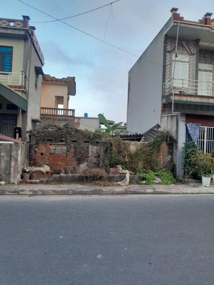 Đất nền Lê Lợi Hưng Yên 70m² giá 1 tỷ - Vị trí đẹp, giao thông thuận lợi!