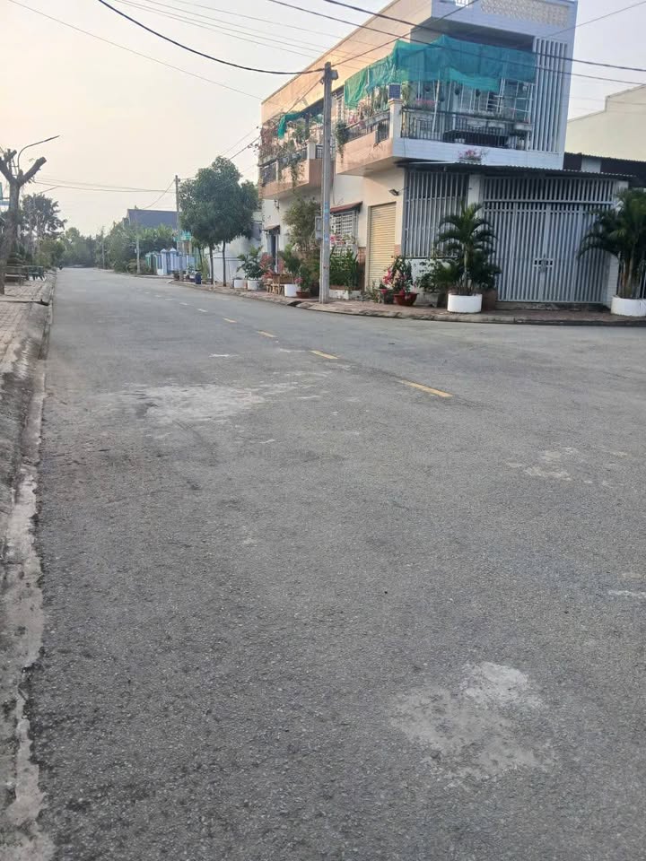 Nhà cấp 4 Cần Giuộc 100m² giá 2.85 tỷ - Sẵn sàng chuyển nhượng!