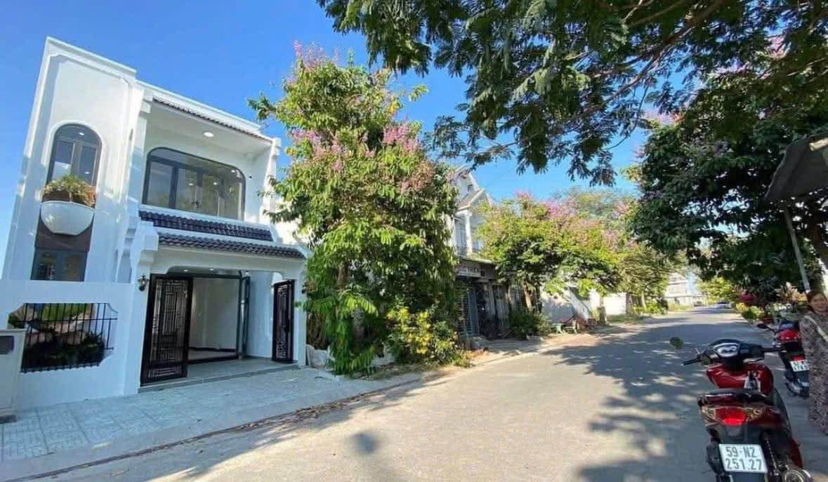 Nhà đẹp Dương Đình Cúc, Bình Chánh 120m² giá 850 triệu - Chính chủ bán gấp!