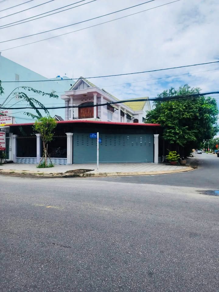 Bán nhà lô góc mặt tiền Lê Hồng Phong - Rạch Giá 385m² giá 14 tỷ - Vị trí đắc địa!