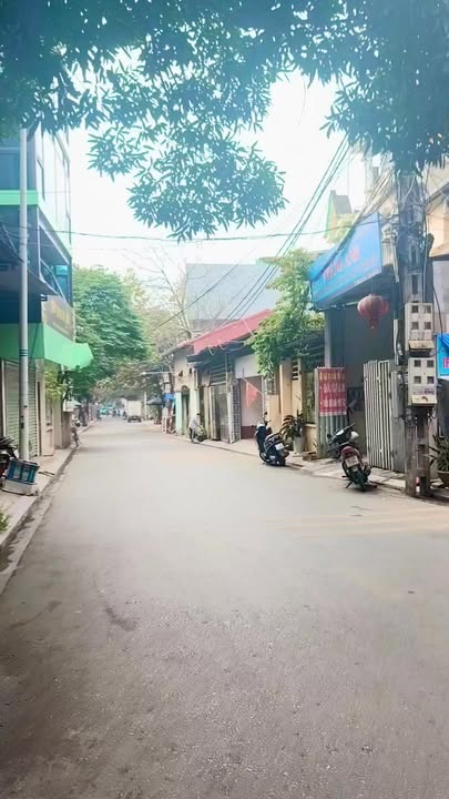 Đất kinh doanh mặt đường Đầm Vạc 56m² giá 3.3 tỷ - Vị trí đắc địa giữa hai trường học!