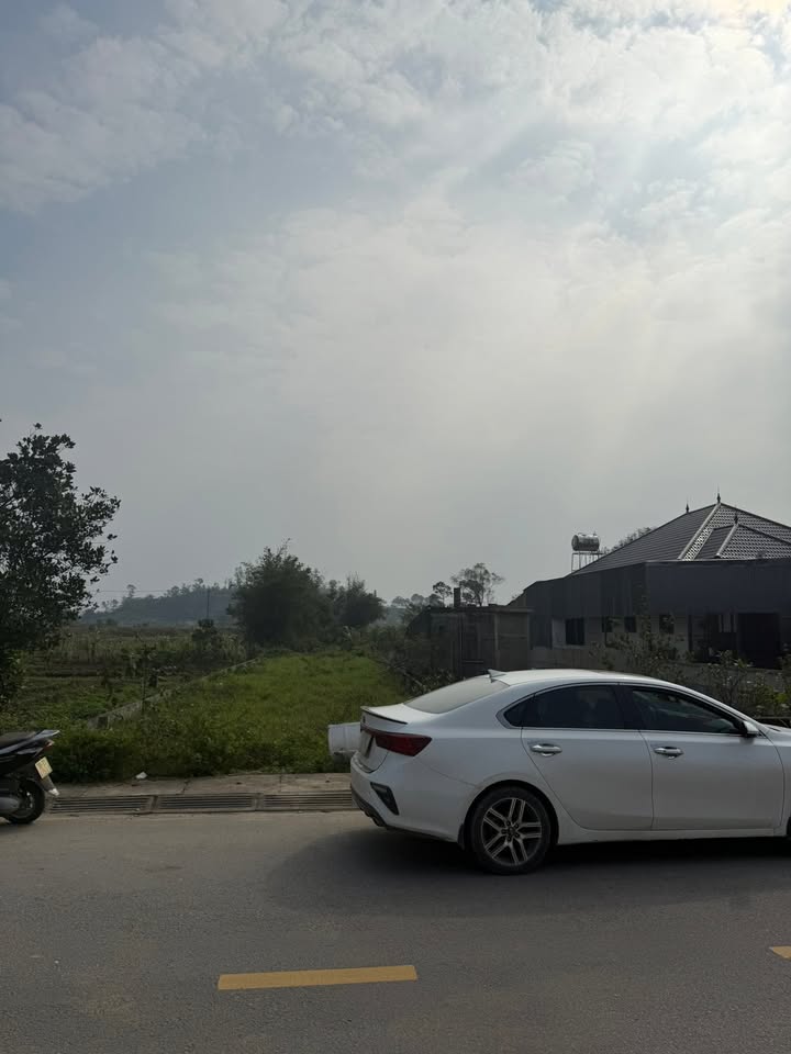 Đất mặt tiền đường Lê Khôi, Cẩm Xuyên 250m² giá 1.1 tỷ - Đầu tư sinh lời ngay!