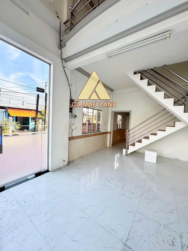 Nhà góc 2 mặt tiền đường Lương Thế Trân, Cà Mau 63m² giá 2.95 tỷ - Thiết kế hiện đại, sẵn sàng ở ngay!