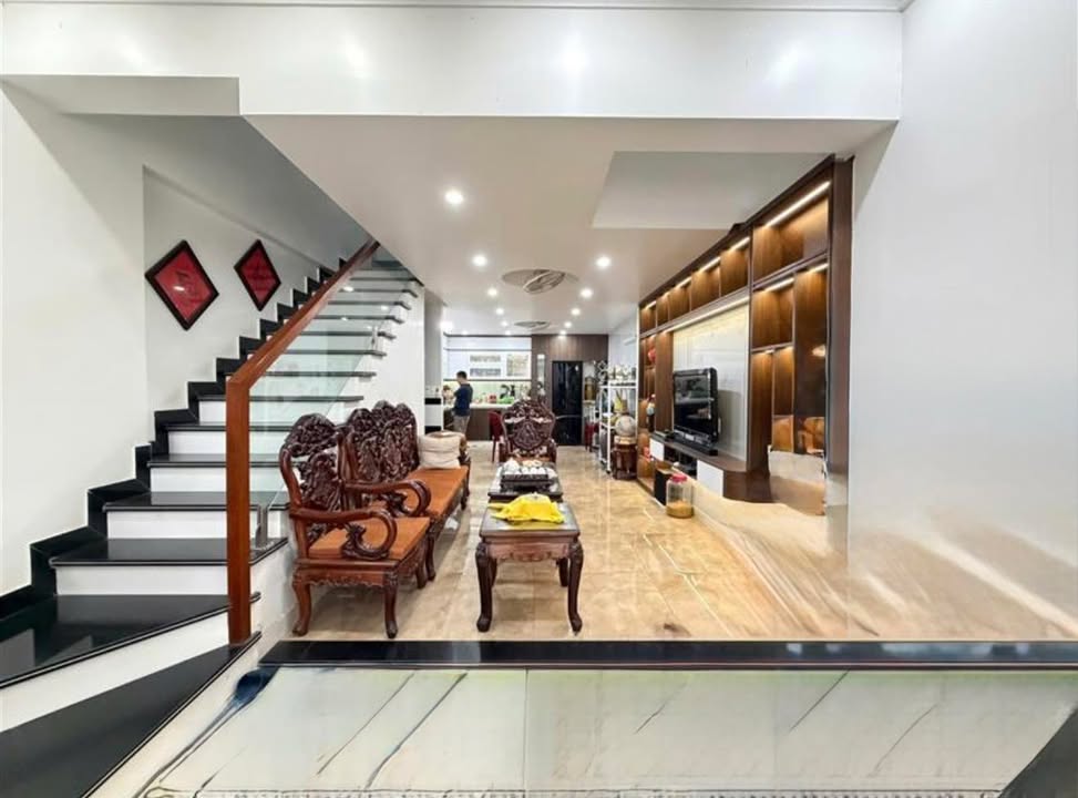 Nhà phố Vĩnh Niệm, Lê Chân, Hải Phòng 60m² giá 6.9 tỷ - Full nội thất, sẵn sàng ở ngay!