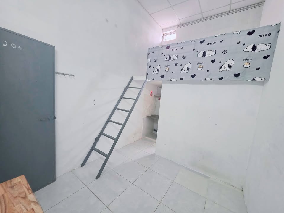 Phòng trọ gác lửng 30I/56 Hải Triều 1.8 triệu - An ninh đảm bảo, gần Làng Đại Học!