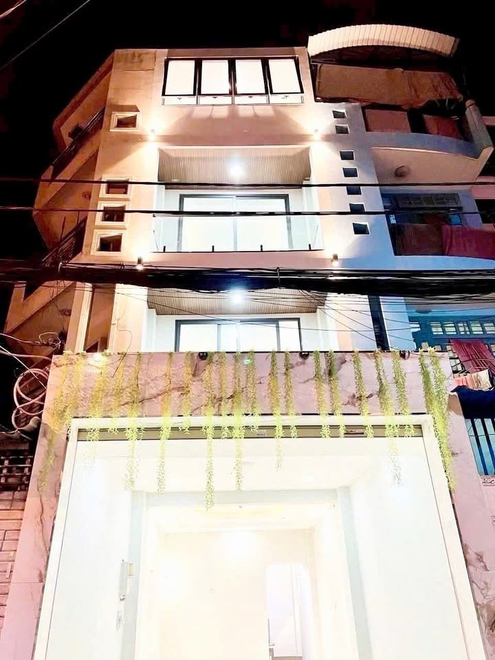 FrontHouse Gò Vấp 42m² giá 6.38 tỷ - Nhà mới, gara ô tô, kinh doanh thuận lợi!