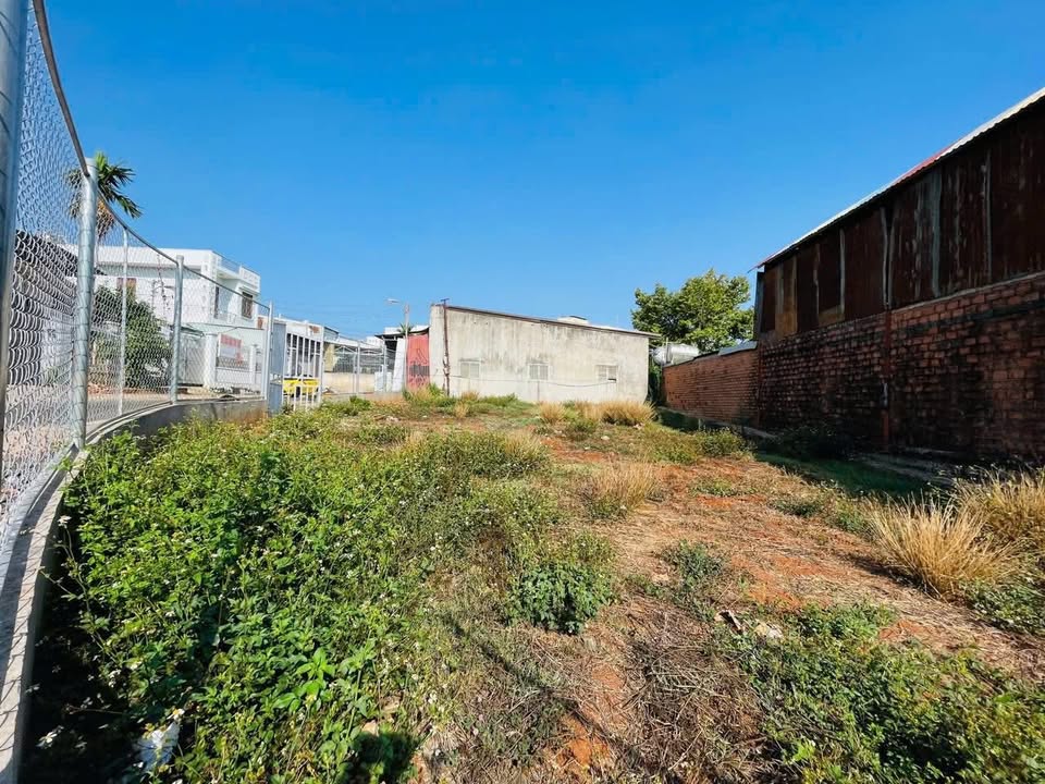 Đất nền hẻm 124 Lê Duẩn, Pleiku 302.4m² giá 4.9 tỷ - Đầu tư sinh lời ngay!