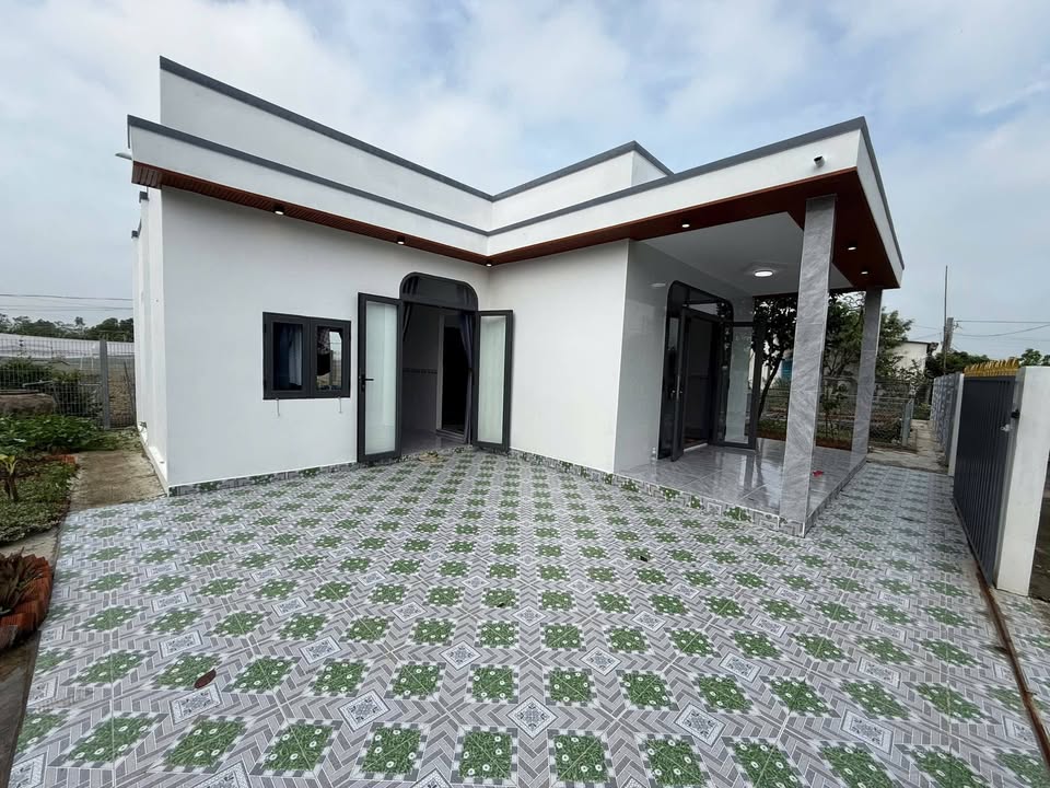 Nhà vườn ấp Hòa Bình, Gò Công Đông 348m² giá chỉ 950 triệu - Tặng nội thất hoàn toàn!