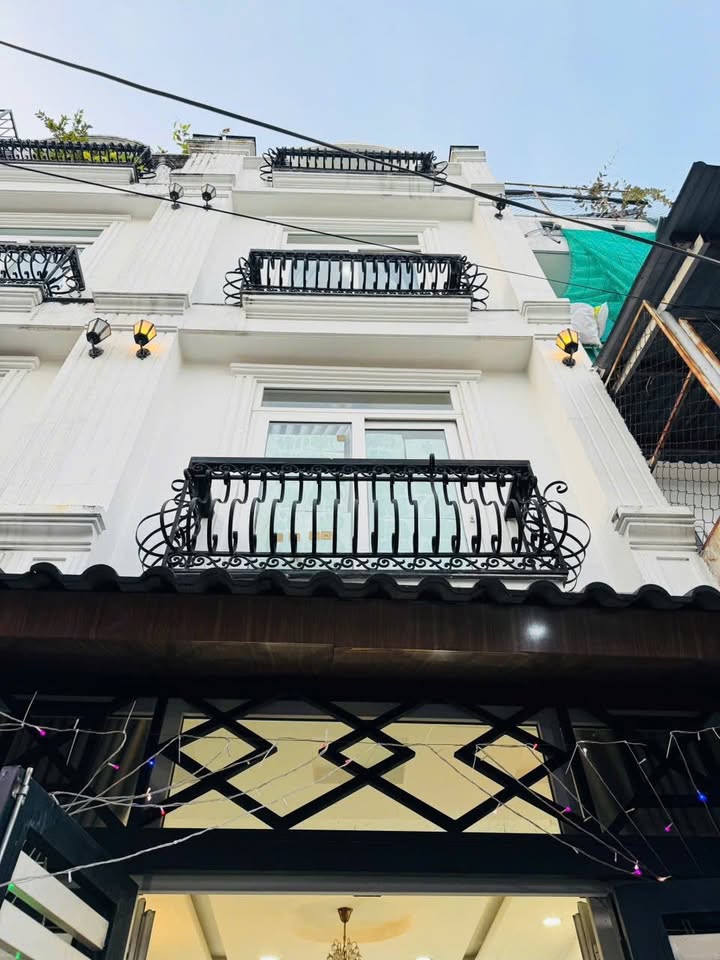 Nhà phố Tân Bình 45.5m² giá 5.9 tỷ - Hẻm thông, dân trí cao!