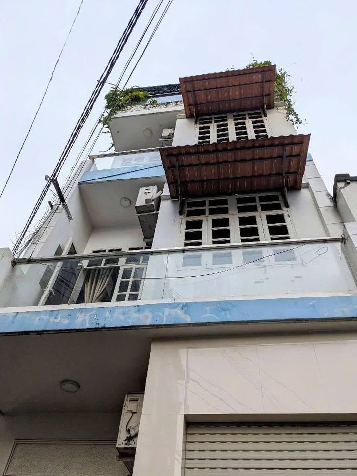 Nhà hẻm xe hơi Hoàng Xuân Nhị, Phú Trung 36.1m² giá 5 tỷ - Kết nối nhanh trung tâm!