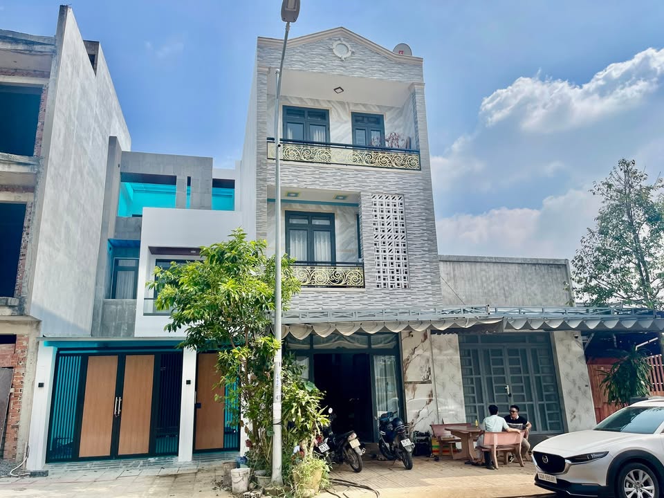 Nhà 3 tầng Lộc An 125m² giá 5.5 tỷ - Đầu tư sinh lời ngay!
