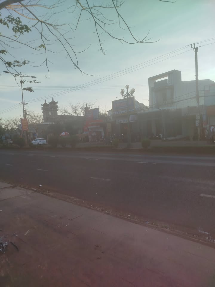 Đất thổ cư Chư Pưh 100m² giá 1.6 tỷ - Vị trí đắc địa cho kinh doanh