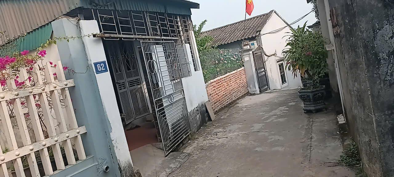 Nhà cấp 4 tại Khu 13 Thanh Miếu, Việt Trì, Phú Thọ 90,1m² giá 1,9 tỷ - Vị trí đẹp, dân cư đông đúc!