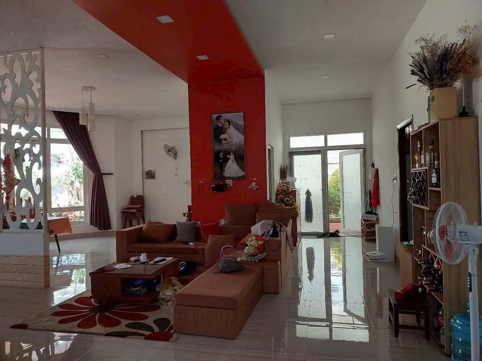 Nhà sân vườn Bảo Lộc 680m² giá 7.65 tỷ - Đầu tư sinh lời lâu dài!