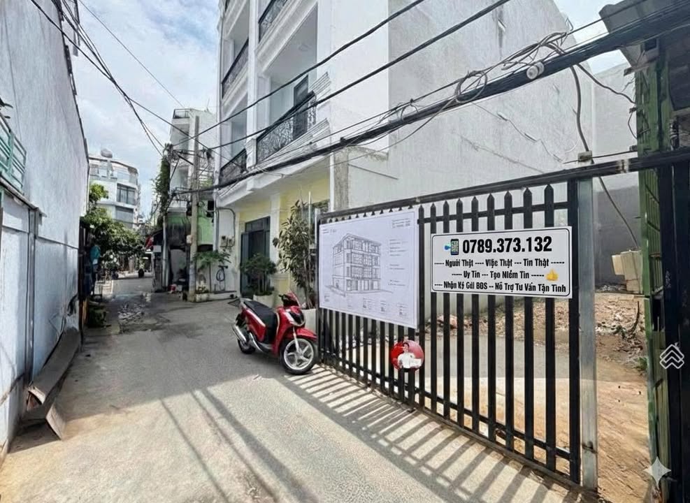 Lô đất Quận 7 80m² giá 6 tỷ - Đã ép cọc bê tông, sổ đỏ chính chủ!