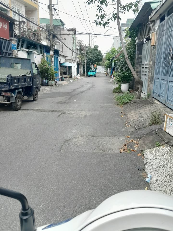 Nhà phố Tăng Nhơn Phú B, Thủ Đức, 104m², giá 7 tỷ - Gần CĐ Công Thương!