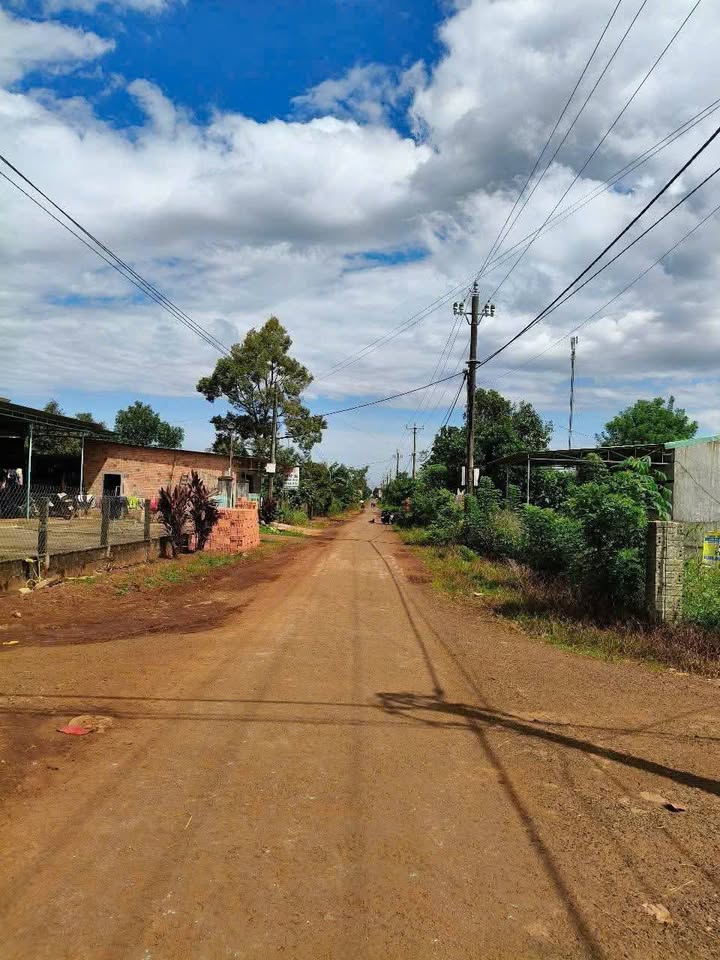 Lô đất 2 mặt đường Nguyễn Kiệm, Pleiku 1141m² giá 1.2 tỷ - Cơ hội đầu tư tuyệt vời!